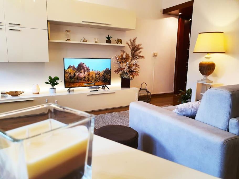 King Como Lake Center 9 Posti Letto- Grande Terrazza - 2 Bagni Privati Εξωτερικό φωτογραφία